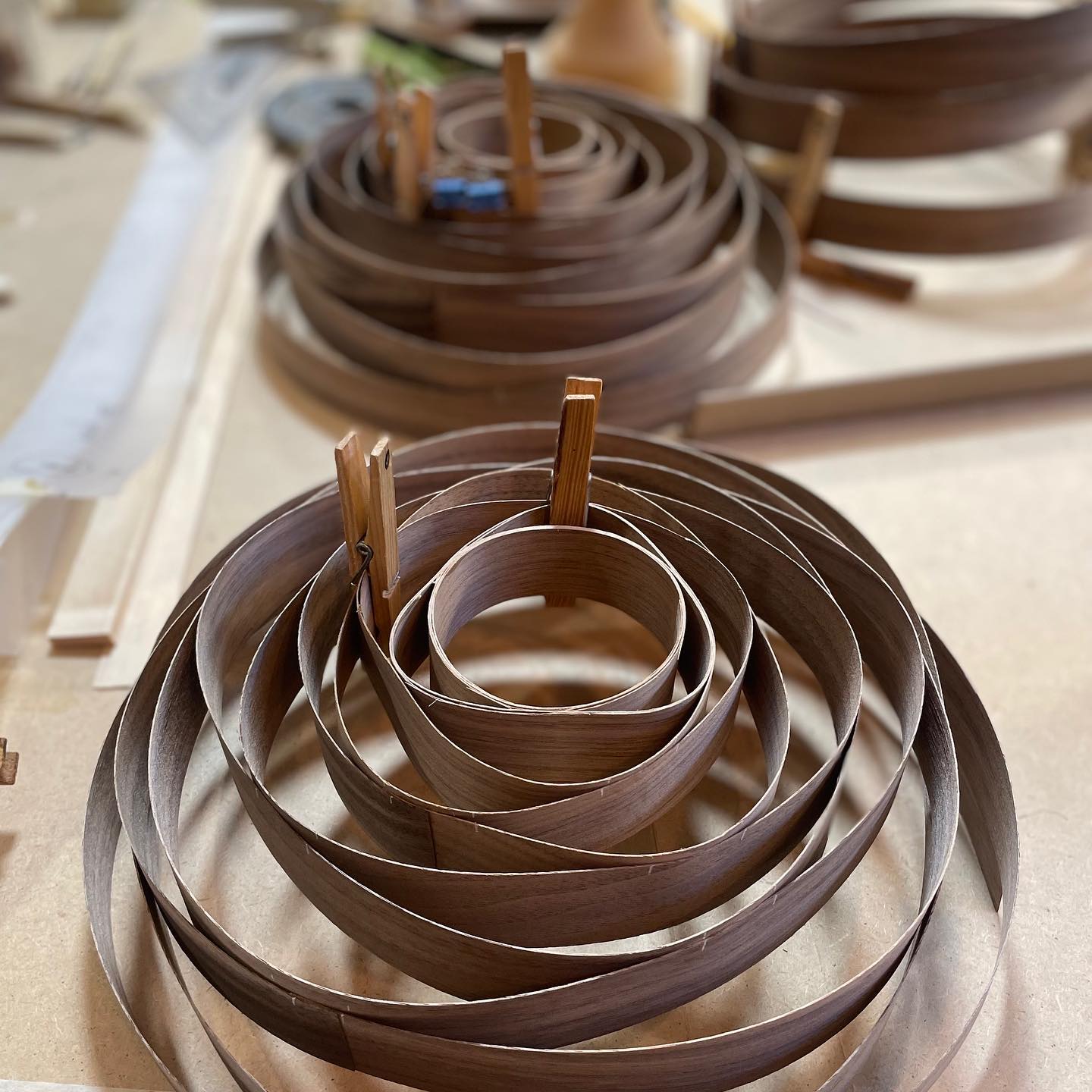 Pendant lamp light cloud walnut