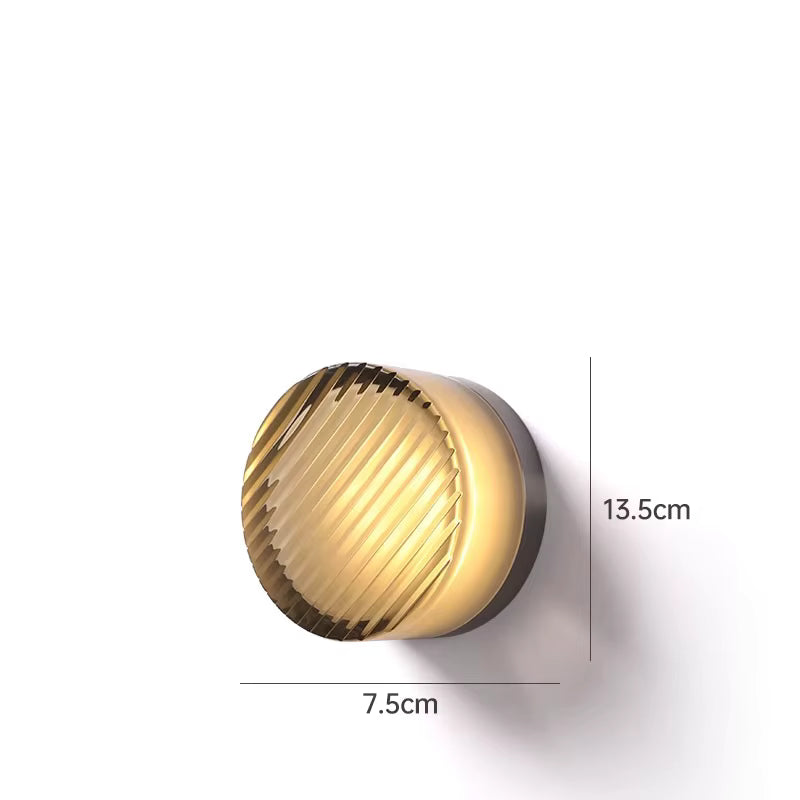 Hera wall light