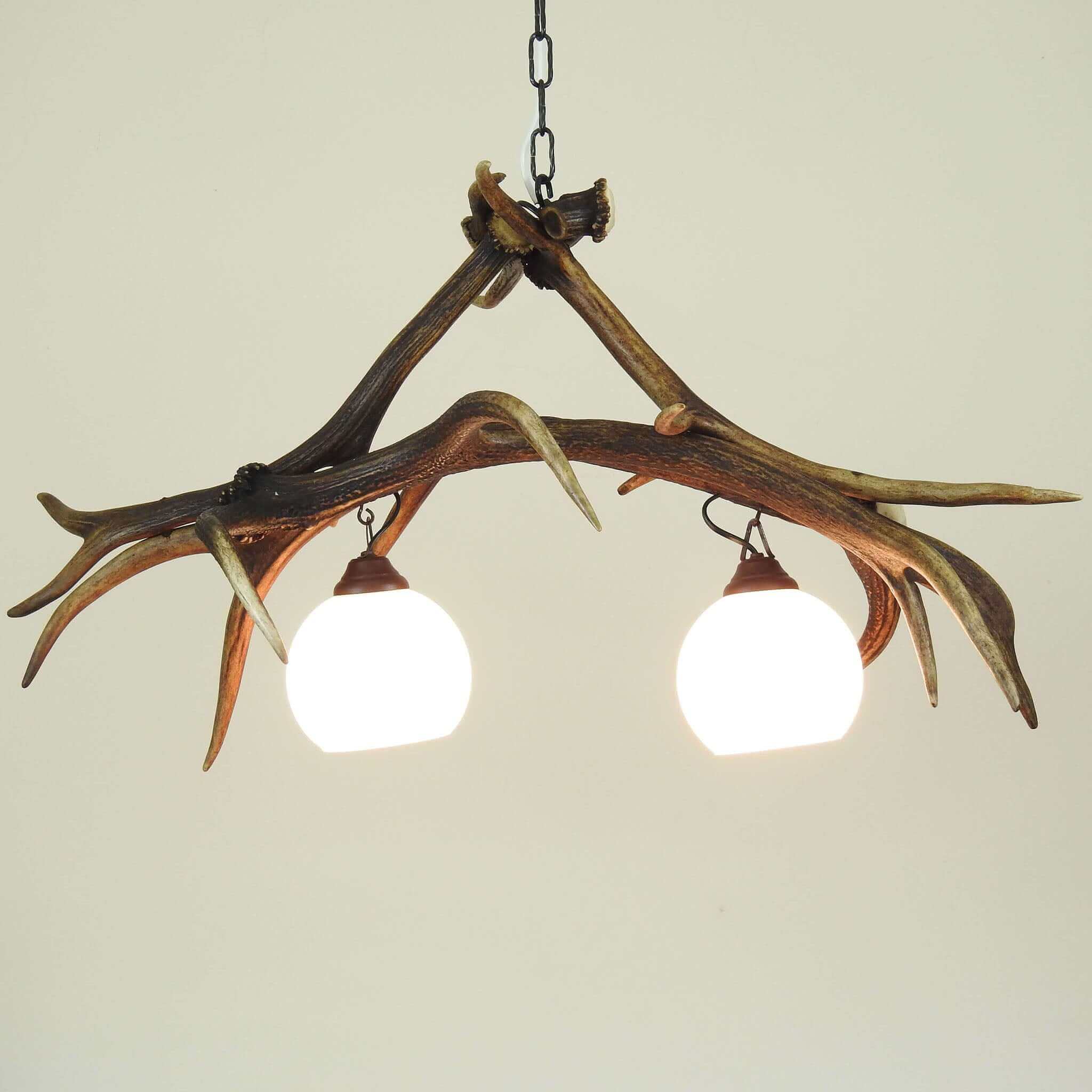 Real antler pendant lamp var.1