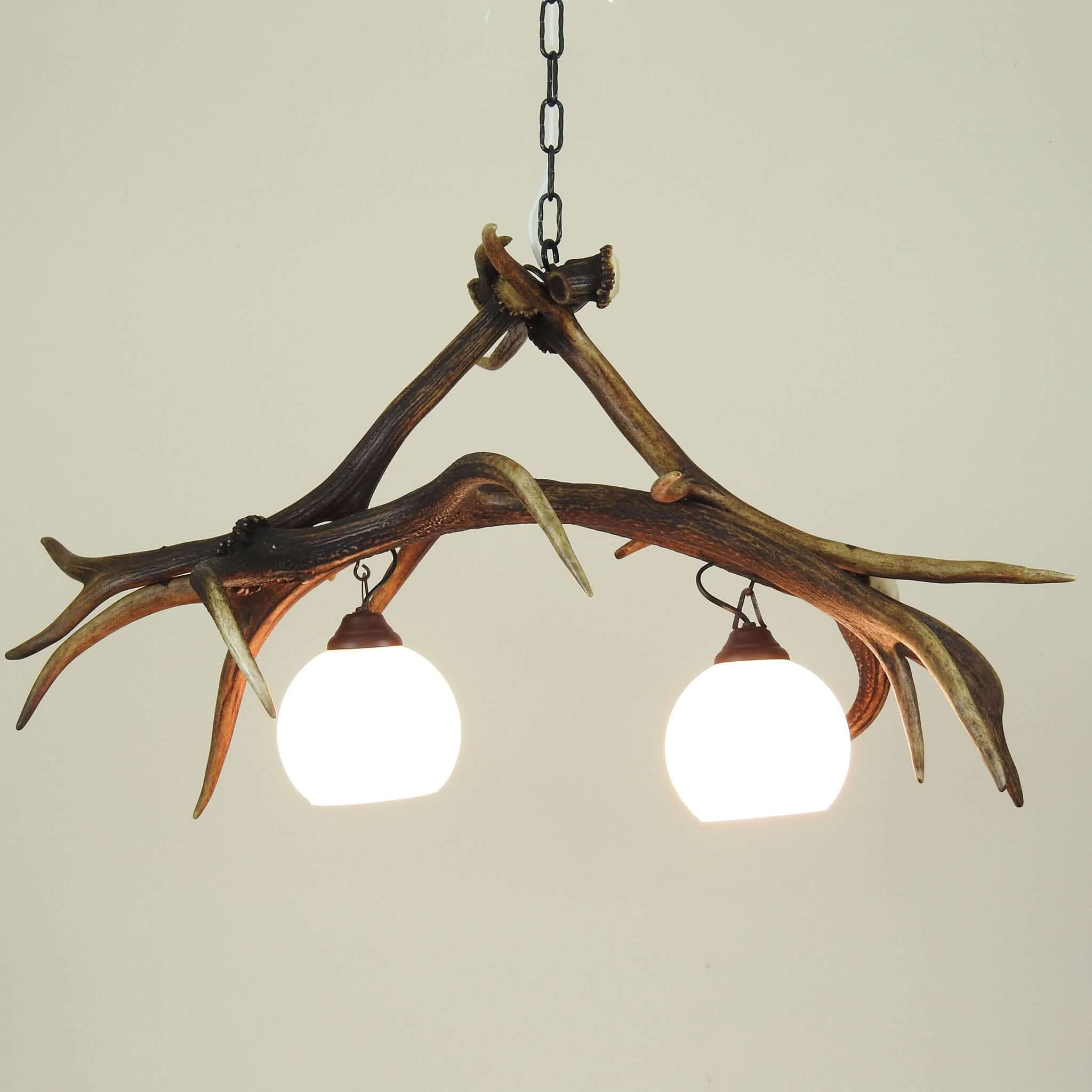 Real antler pendant lamp var.1