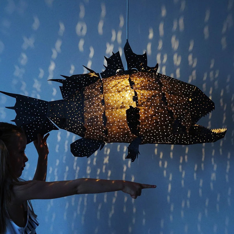Pendant fish light