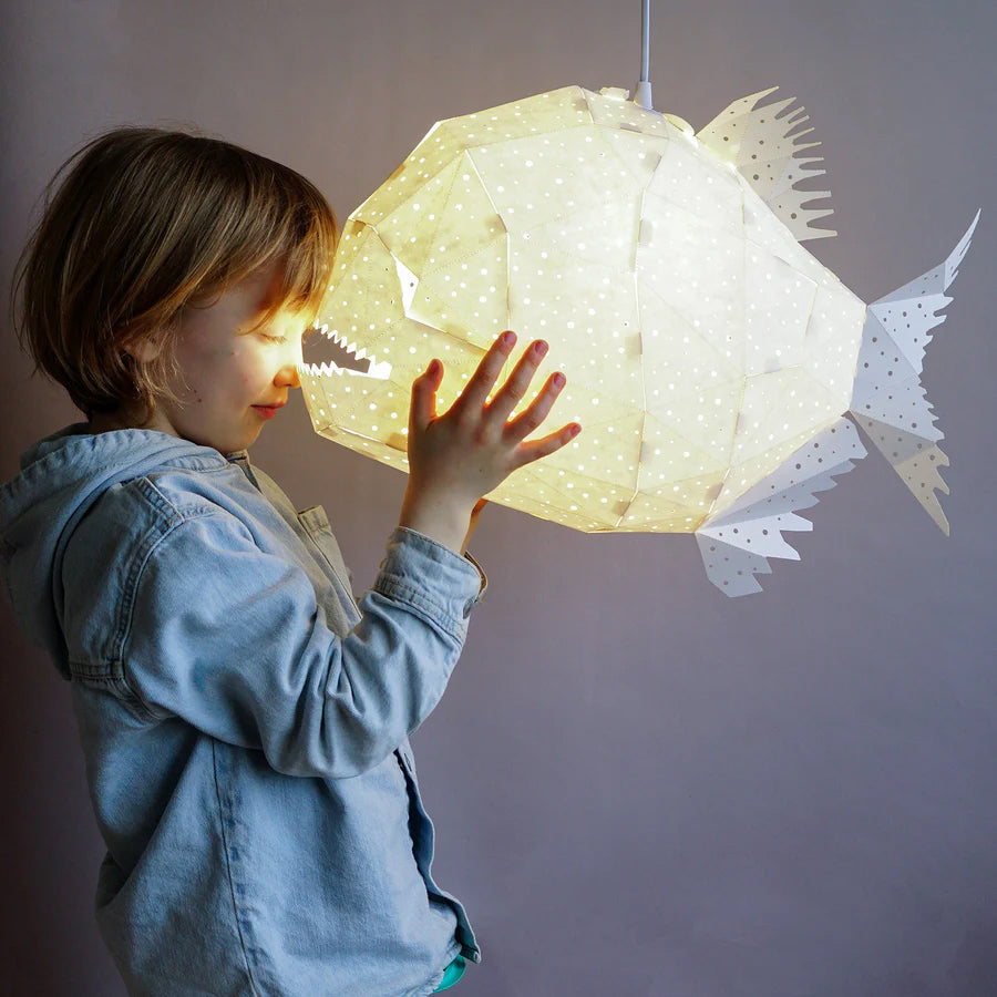 Pendant glowfish light