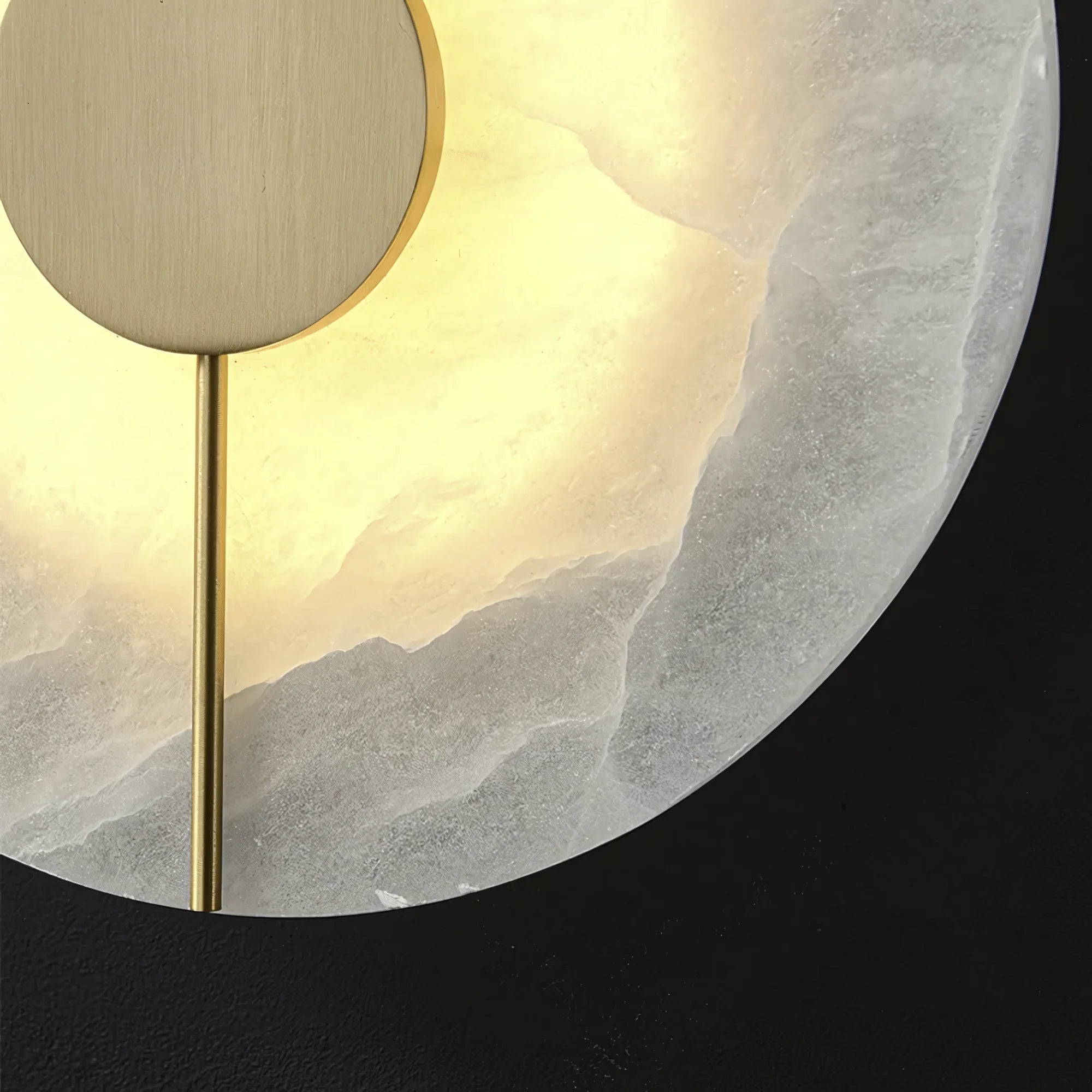 Omega wall light