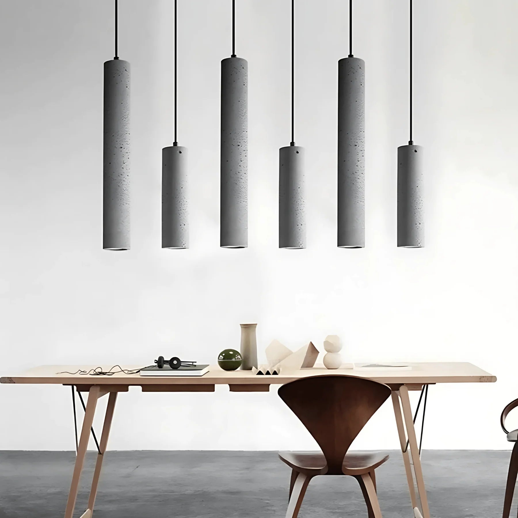 Screed concrete pendant light