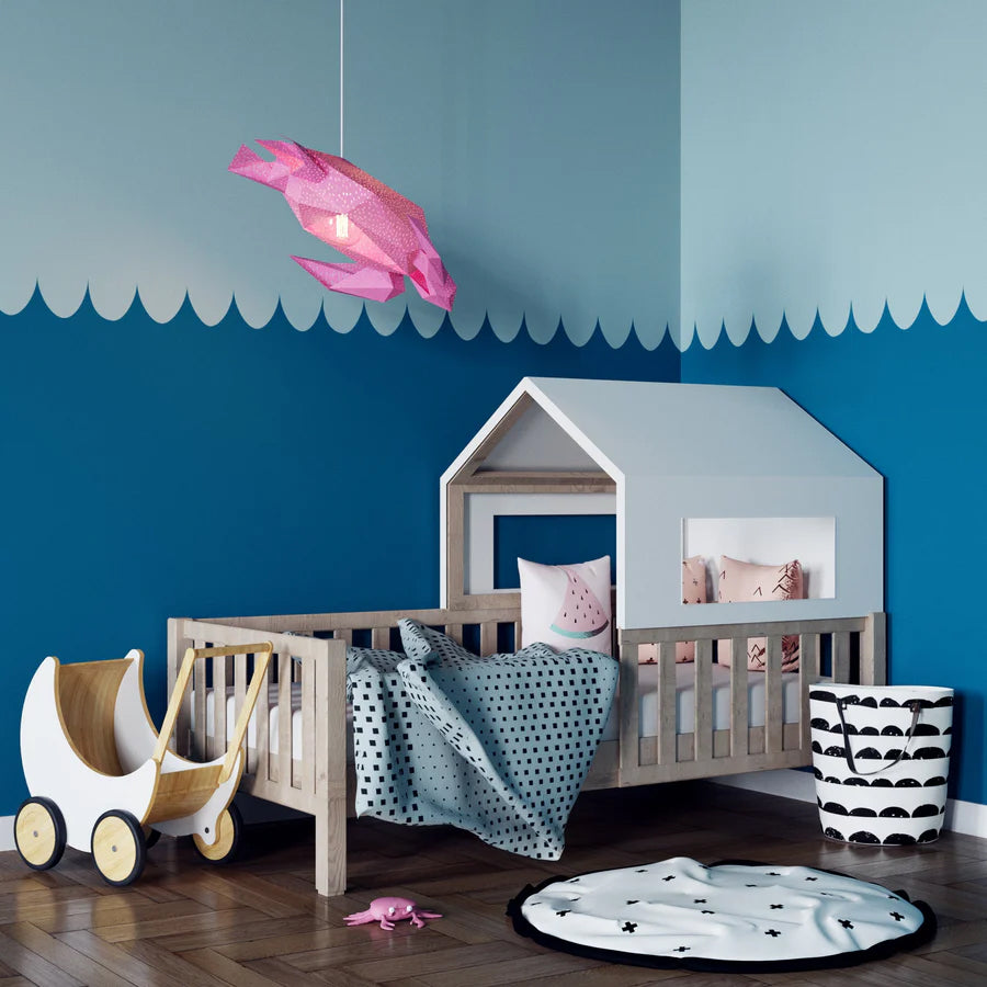 Pendant sea turtle lamp