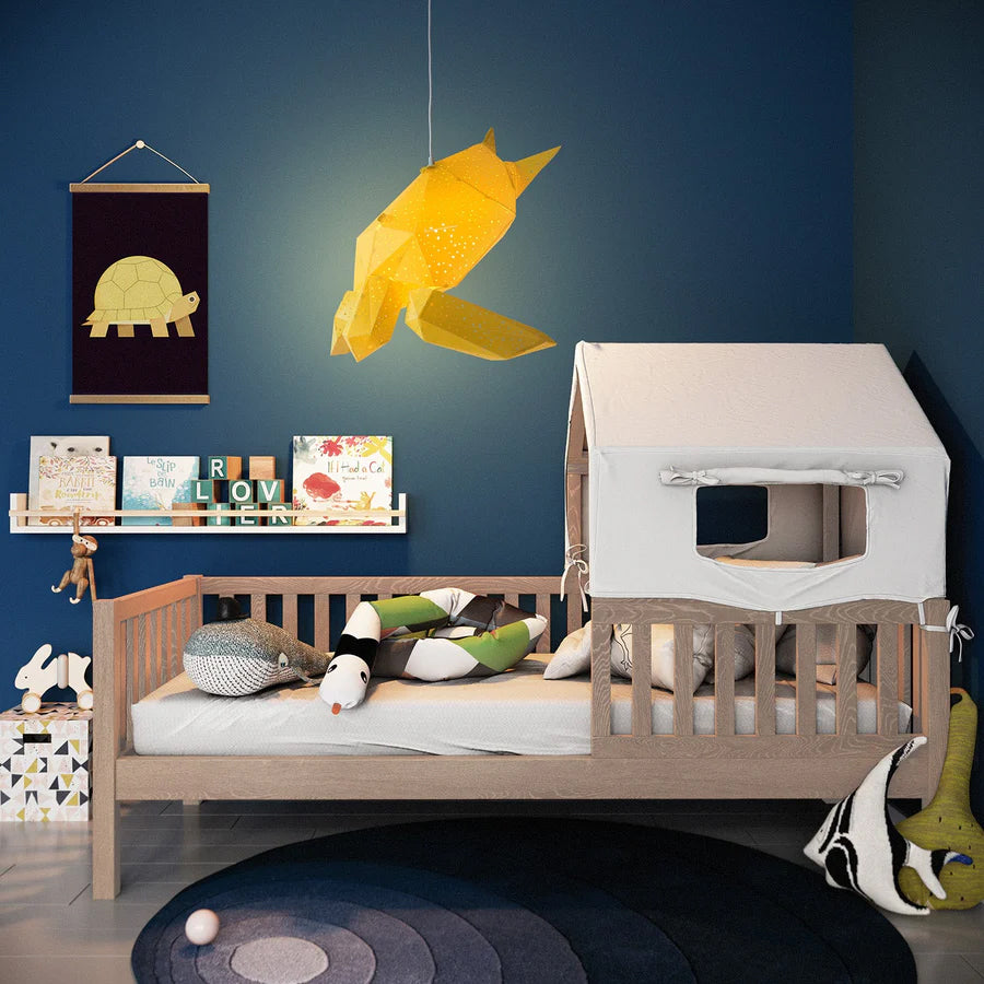 Pendant sea turtle lamp