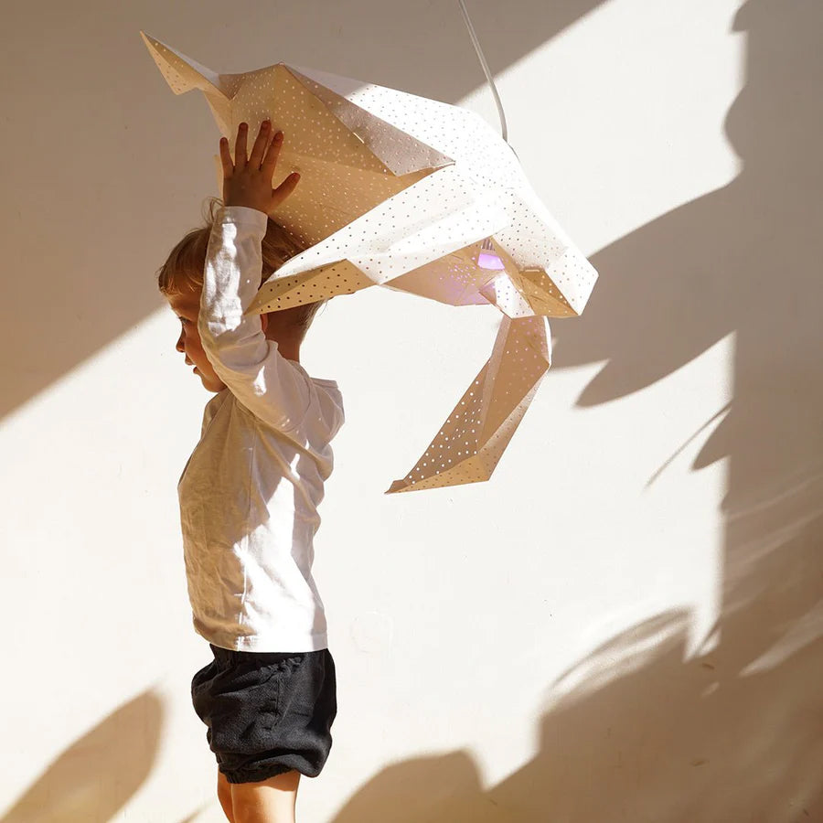 Pendant sea turtle lamp