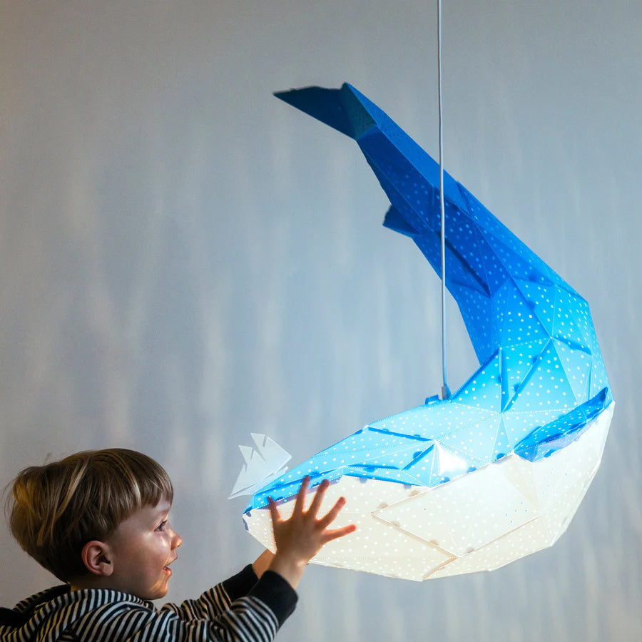 Pendant whale light