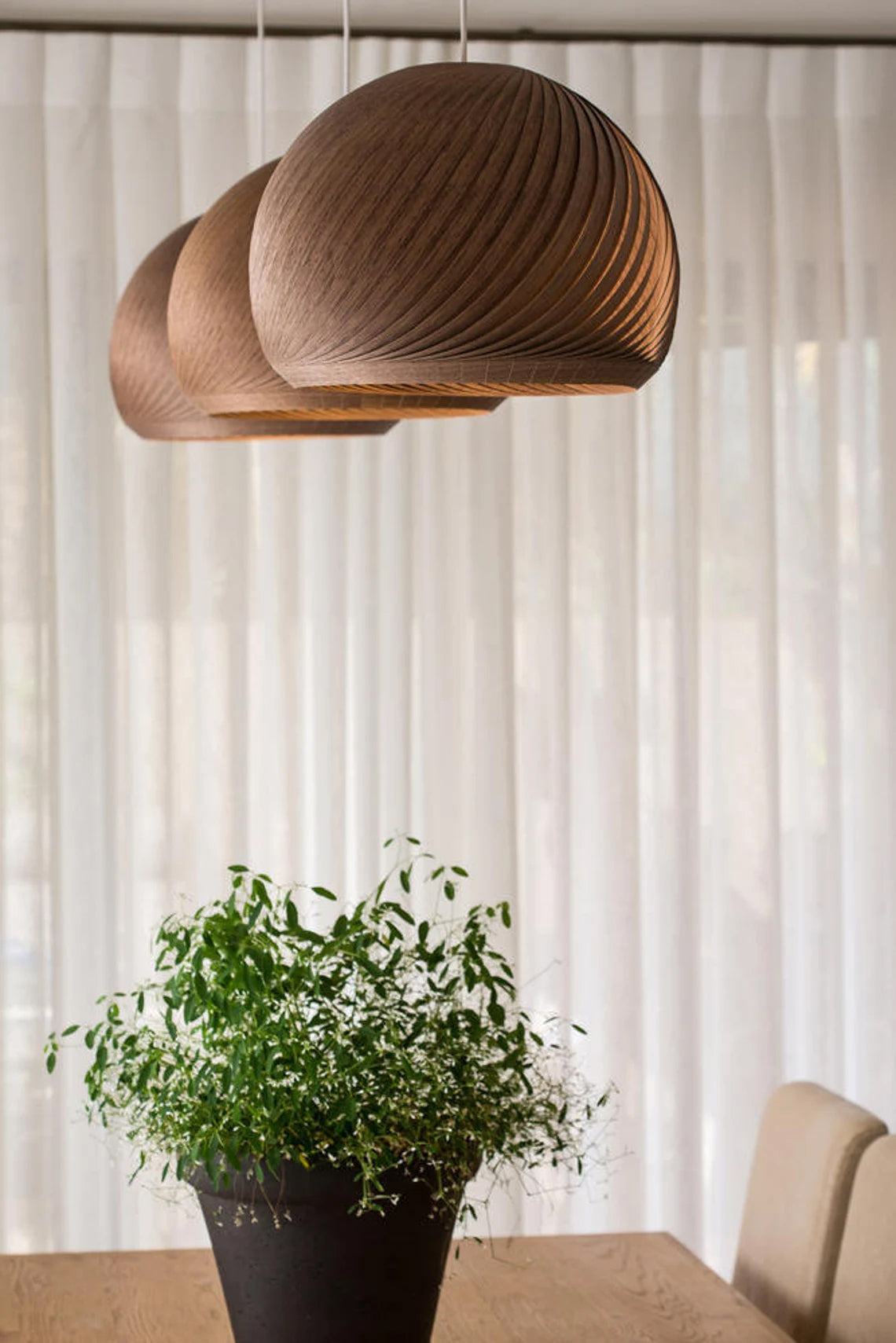 Pendant lamp wind walnut