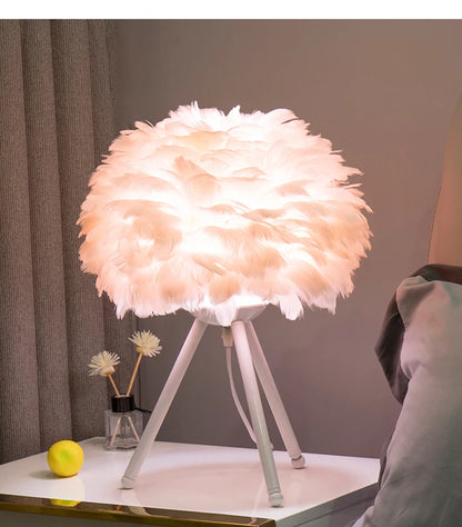 Feather table lamp, modern design