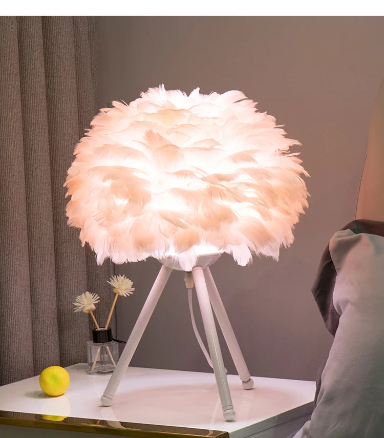 Feather table lamp, modern design