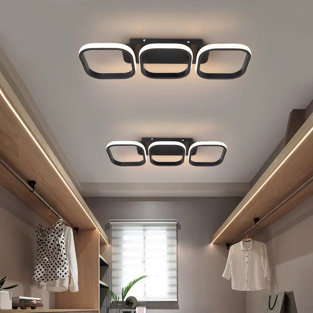 Three ring ceiling light