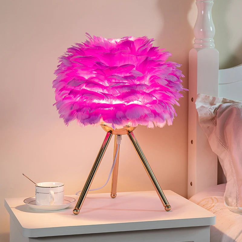 Feather table lamp, modern design