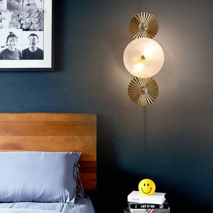 Retro disc wall light