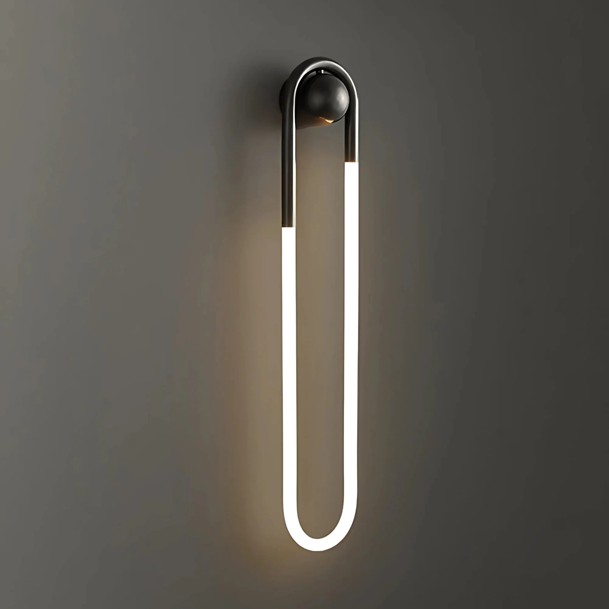 Calm wall light