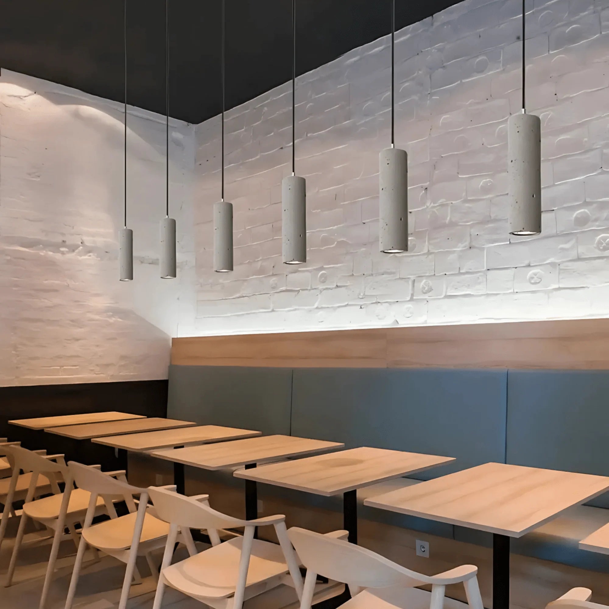 Screed concrete pendant light